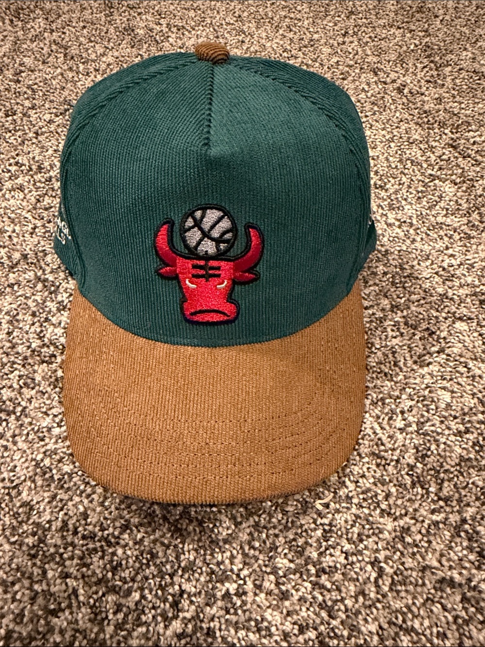 limited-edition Chicago Bulls Cody Hudson Artist Series corduroy snap back